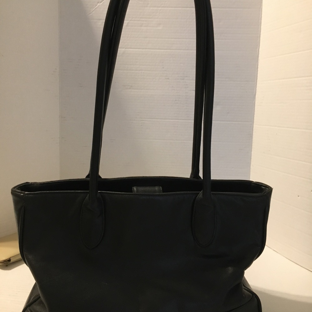 M London Tote, Black Leather